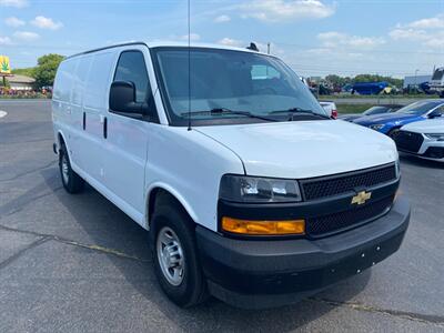 2020 Chevrolet Express 2500   - Photo 2 - Schoolcraft, MI 49087
