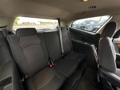 2015 Chevrolet Traverse LT   - Photo 16 - Schoolcraft, MI 49087
