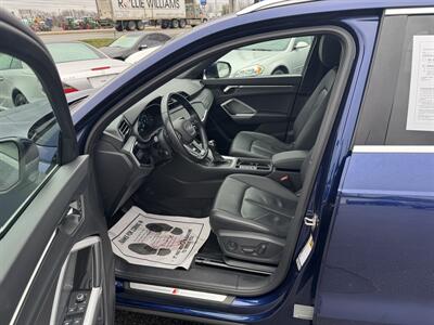 2024 Audi Q3 quattro S line Premium 45   - Photo 6 - Schoolcraft, MI 49087