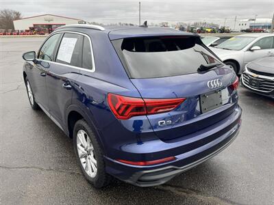 2024 Audi Q3 quattro S line Premium 45   - Photo 2 - Schoolcraft, MI 49087