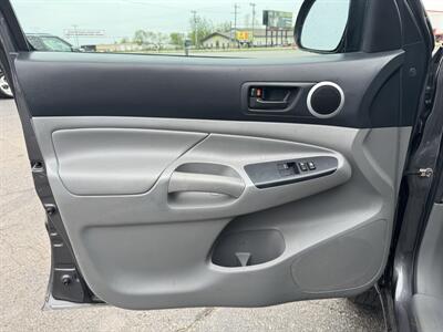 2014 Toyota Tacoma V6   - Photo 6 - Schoolcraft, MI 49087