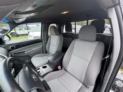 2014 Toyota Tacoma V6   - Photo 8 - Schoolcraft, MI 49087