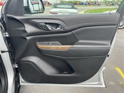 2019 GMC Acadia SLE-2 - Photo 29 - Schoolcraft, MI 49087