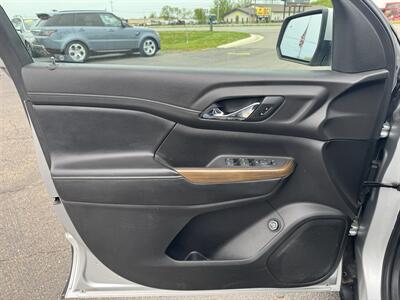 2019 GMC Acadia SLE-2 - Photo 6 - Schoolcraft, MI 49087