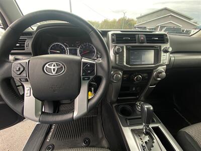 2019 Toyota 4Runner SR5 Premium   - Photo 30 - Schoolcraft, MI 49087