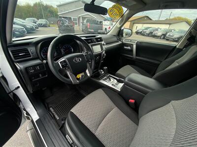2019 Toyota 4Runner SR5 Premium   - Photo 29 - Schoolcraft, MI 49087