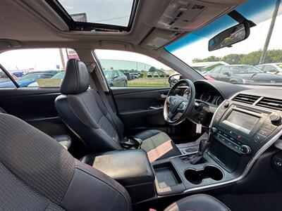2016 Toyota Camry SE   - Photo 10 - Schoolcraft, MI 49087