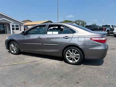 2016 Toyota Camry SE   - Photo 4 - Schoolcraft, MI 49087