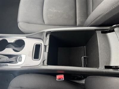 2024 Chevrolet Malibu LT   - Photo 16 - Schoolcraft, MI 49087