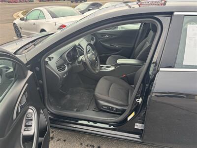 2024 Chevrolet Malibu LT   - Photo 7 - Schoolcraft, MI 49087