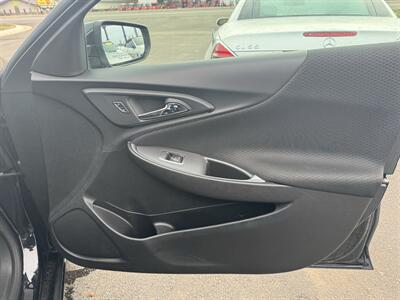 2024 Chevrolet Malibu LT   - Photo 24 - Schoolcraft, MI 49087