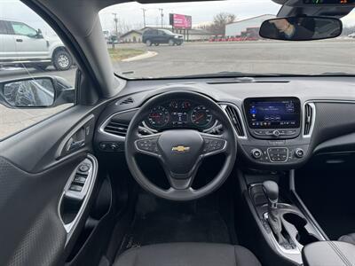 2024 Chevrolet Malibu LT   - Photo 18 - Schoolcraft, MI 49087