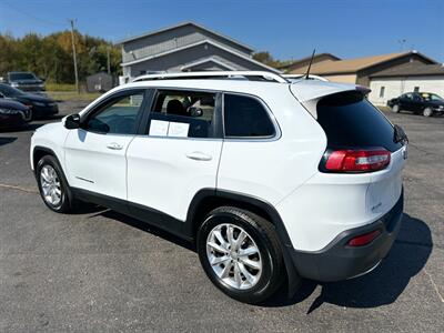 2017 Jeep Cherokee Limited   - Photo 6 - Schoolcraft, MI 49087