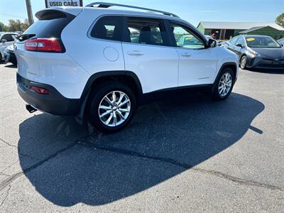 2017 Jeep Cherokee Limited   - Photo 10 - Schoolcraft, MI 49087