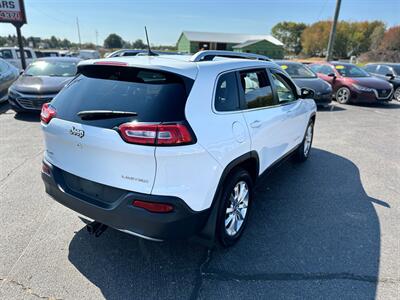 2017 Jeep Cherokee Limited   - Photo 9 - Schoolcraft, MI 49087