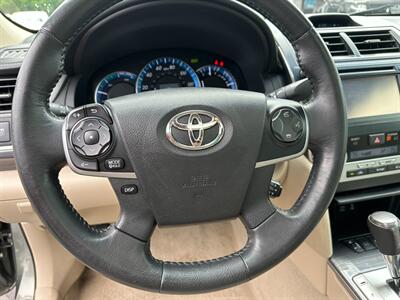 2014 Toyota Camry Hybrid XLE   - Photo 21 - Schoolcraft, MI 49087