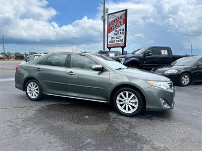 2014 Toyota Camry Hybrid XLE   - Photo 1 - Schoolcraft, MI 49087