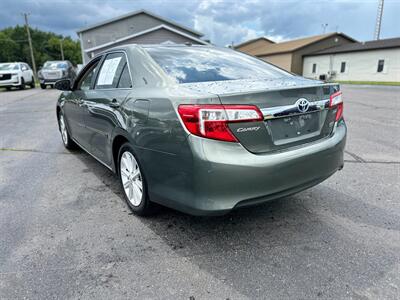 2014 Toyota Camry Hybrid XLE   - Photo 6 - Schoolcraft, MI 49087