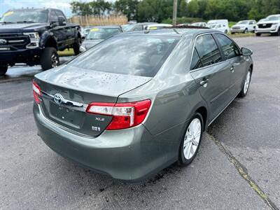 2014 Toyota Camry Hybrid XLE   - Photo 7 - Schoolcraft, MI 49087