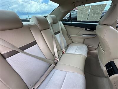 2014 Toyota Camry Hybrid XLE   - Photo 18 - Schoolcraft, MI 49087