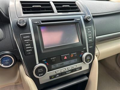2014 Toyota Camry Hybrid XLE   - Photo 22 - Schoolcraft, MI 49087
