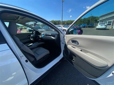 2016 Honda HR-V EX-L w/Navi   - Photo 11 - Schoolcraft, MI 49087