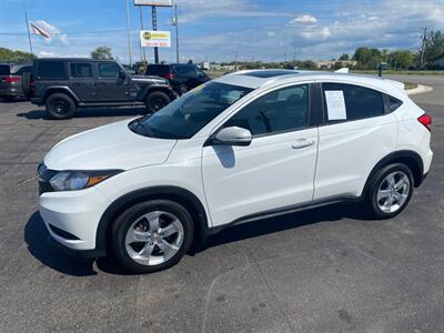 2016 Honda HR-V EX-L w/Navi   - Photo 6 - Schoolcraft, MI 49087