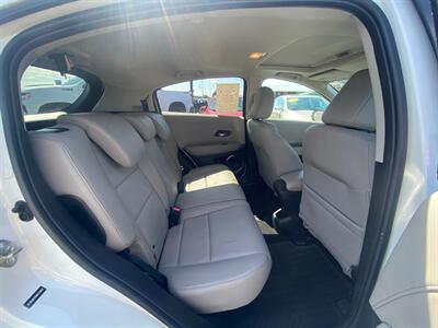 2016 Honda HR-V EX-L w/Navi   - Photo 16 - Schoolcraft, MI 49087