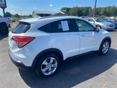 2016 Honda HR-V EX-L w/Navi   - Photo 10 - Schoolcraft, MI 49087