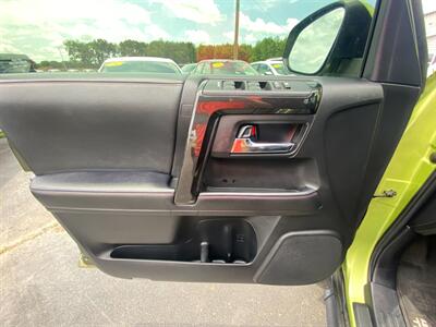 2022 Toyota 4Runner TRD Pro   - Photo 33 - Schoolcraft, MI 49087