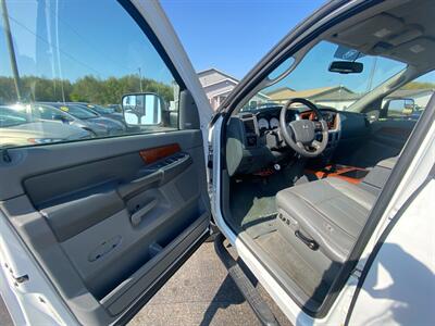 2006 Dodge Ram 3500 Laramie SOUTHERN TRUCK   - Photo 17 - Schoolcraft, MI 49087