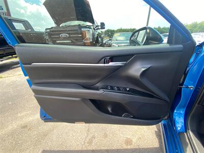2019 Toyota Camry XSE   - Photo 19 - Schoolcraft, MI 49087