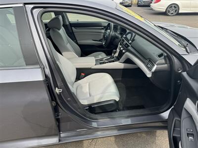 2018 Honda Accord LX   - Photo 24 - Schoolcraft, MI 49087