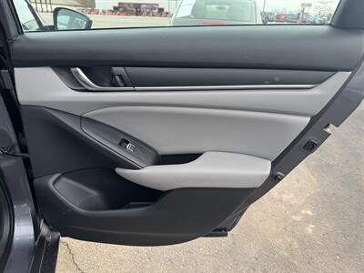 2018 Honda Accord LX   - Photo 21 - Schoolcraft, MI 49087