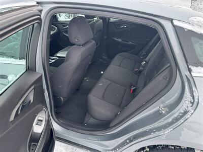 2023 Chevrolet Malibu LT   - Photo 17 - Schoolcraft, MI 49087