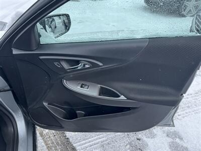 2023 Chevrolet Malibu LT   - Photo 23 - Schoolcraft, MI 49087