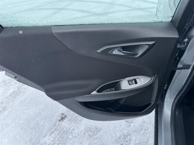 2023 Chevrolet Malibu LT   - Photo 16 - Schoolcraft, MI 49087