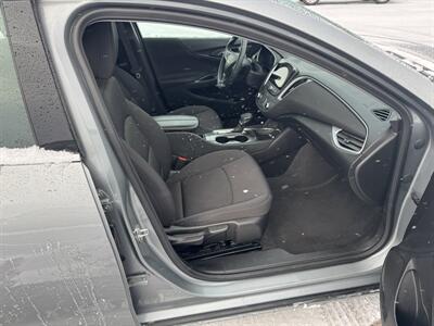 2023 Chevrolet Malibu LT   - Photo 24 - Schoolcraft, MI 49087