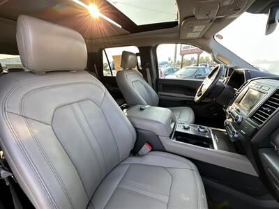 2020 Ford Expedition MAX Limited   - Photo 13 - Schoolcraft, MI 49087