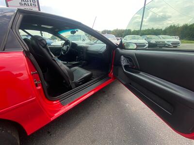 2002 Chevrolet Camaro Z28   - Photo 11 - Schoolcraft, MI 49087
