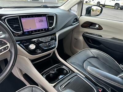 2022 Chrysler Pacifica Hybrid Limited   - Photo 33 - Schoolcraft, MI 49087