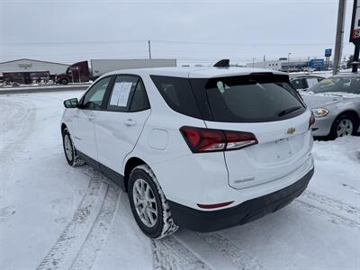 2023 Chevrolet Equinox LS   - Photo 2 - Schoolcraft, MI 49087