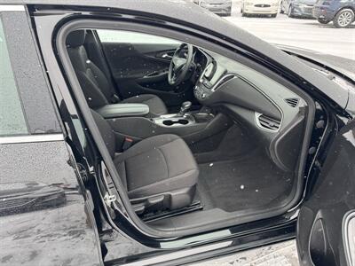 2024 Chevrolet Malibu LT   - Photo 25 - Schoolcraft, MI 49087