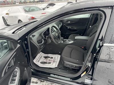 2024 Chevrolet Malibu LT   - Photo 7 - Schoolcraft, MI 49087