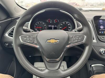2024 Chevrolet Malibu LT   - Photo 11 - Schoolcraft, MI 49087