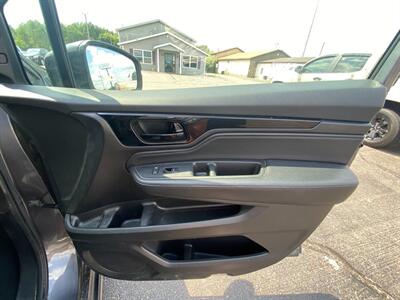 2022 Honda Odyssey Touring   - Photo 11 - Schoolcraft, MI 49087