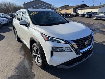 2023 Nissan Rogue SV   - Photo 4 - Schoolcraft, MI 49087