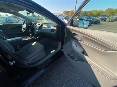 2017 Chevrolet Impala LS Fleet   - Photo 7 - Schoolcraft, MI 49087