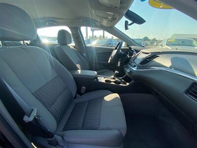 2017 Chevrolet Impala LS Fleet   - Photo 9 - Schoolcraft, MI 49087