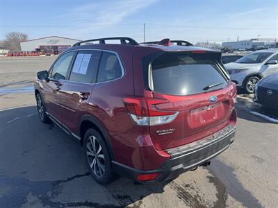 2022 Subaru Forester Limited   - Photo 2 - Schoolcraft, MI 49087